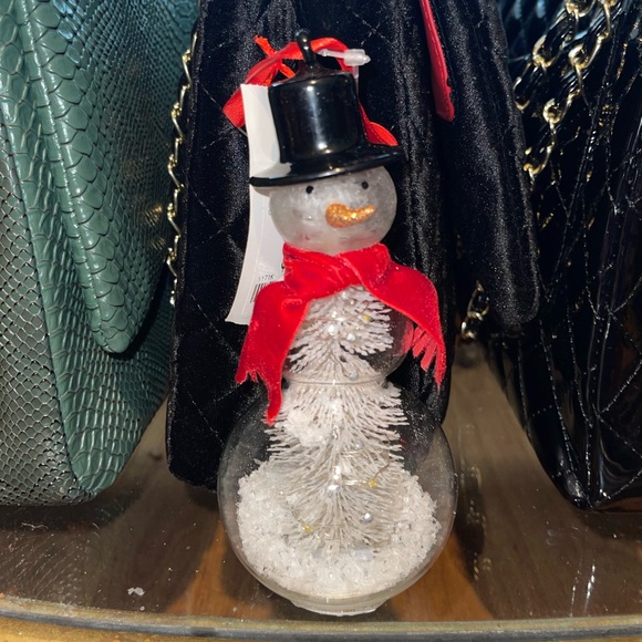 Light up snowman ornament⛄️ - Picture 2 of 2